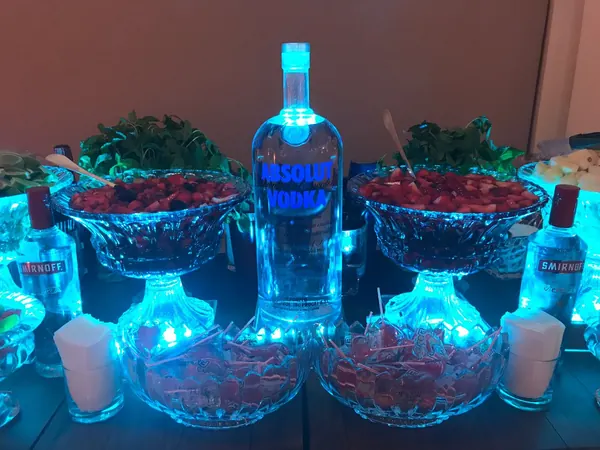 Patrícia Buffet - Mesa de Jantar e Cristais