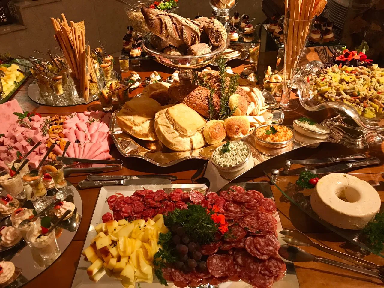Patrícia Buffet - Lustres de Cristal & Glamour